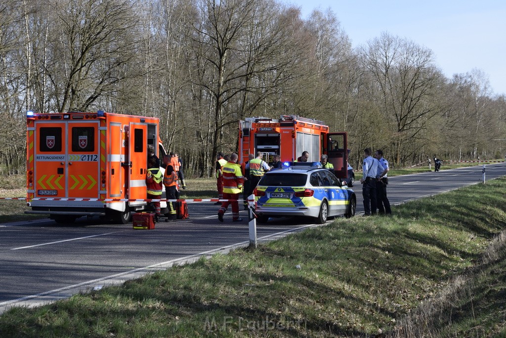 Schwerer VU Krad Fahrrad Koeln Porz Alte Koelnerstr P062.JPG - Miklos Laubert